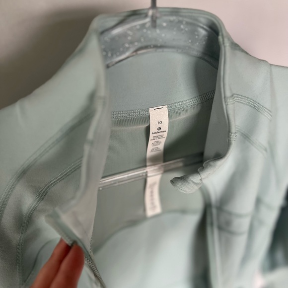 EUC Lululemon Define Jacket in Hazy Jade (size 10) - Picture 6 of 10